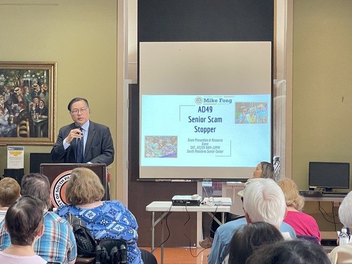 Assemblymember Fong speaks to seniors