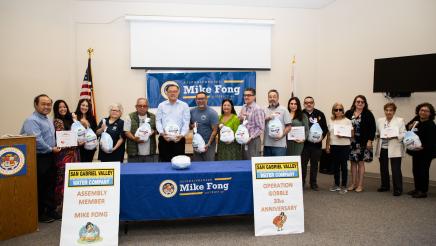 Assemblymember Fong Hosts a Turkey Distribution Event